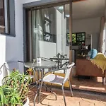 Apartment In Milnerton Close To Woodbridge Island