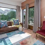 Apartment In Milnerton Close To Woodbridge Island