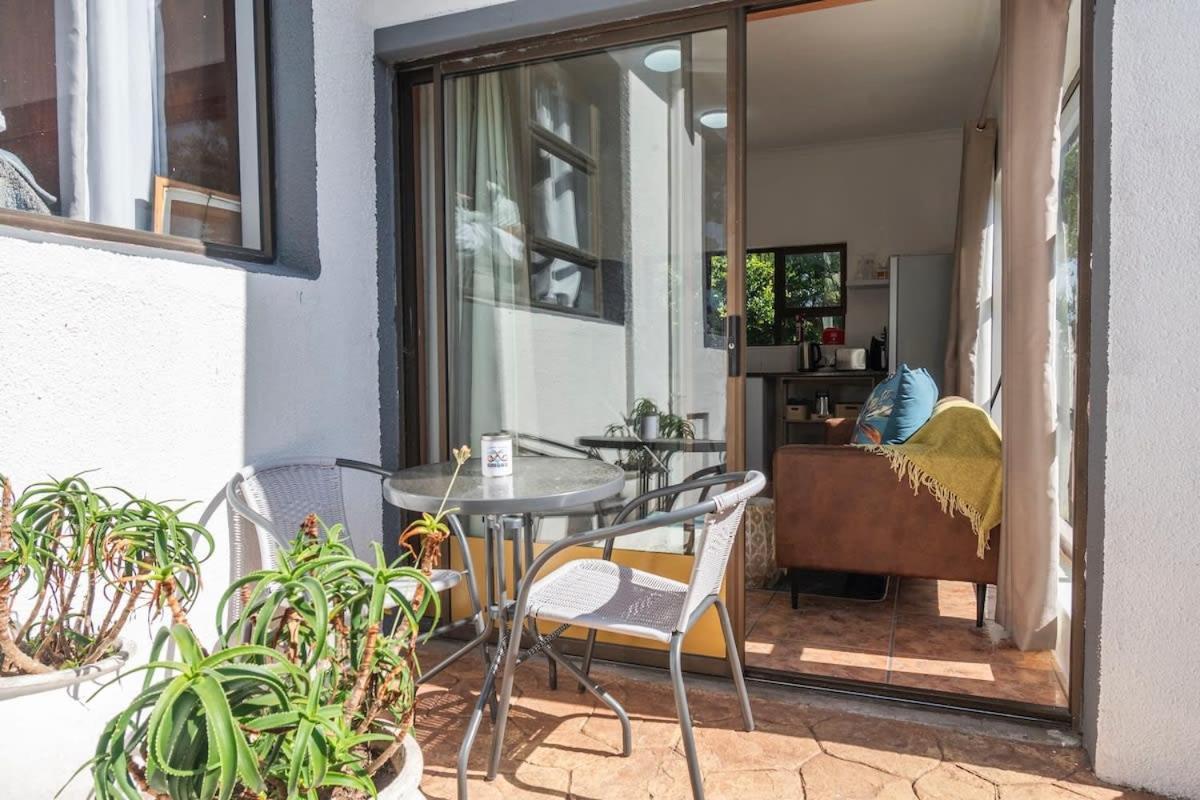 In Milnerton Close To Woodbridge Island Apartment